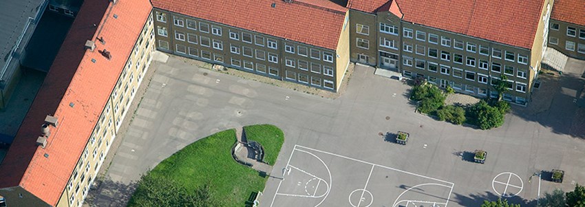 Flygfoto på en skola